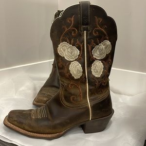 Ariat Rosebud Distressed Cowgirl Boots